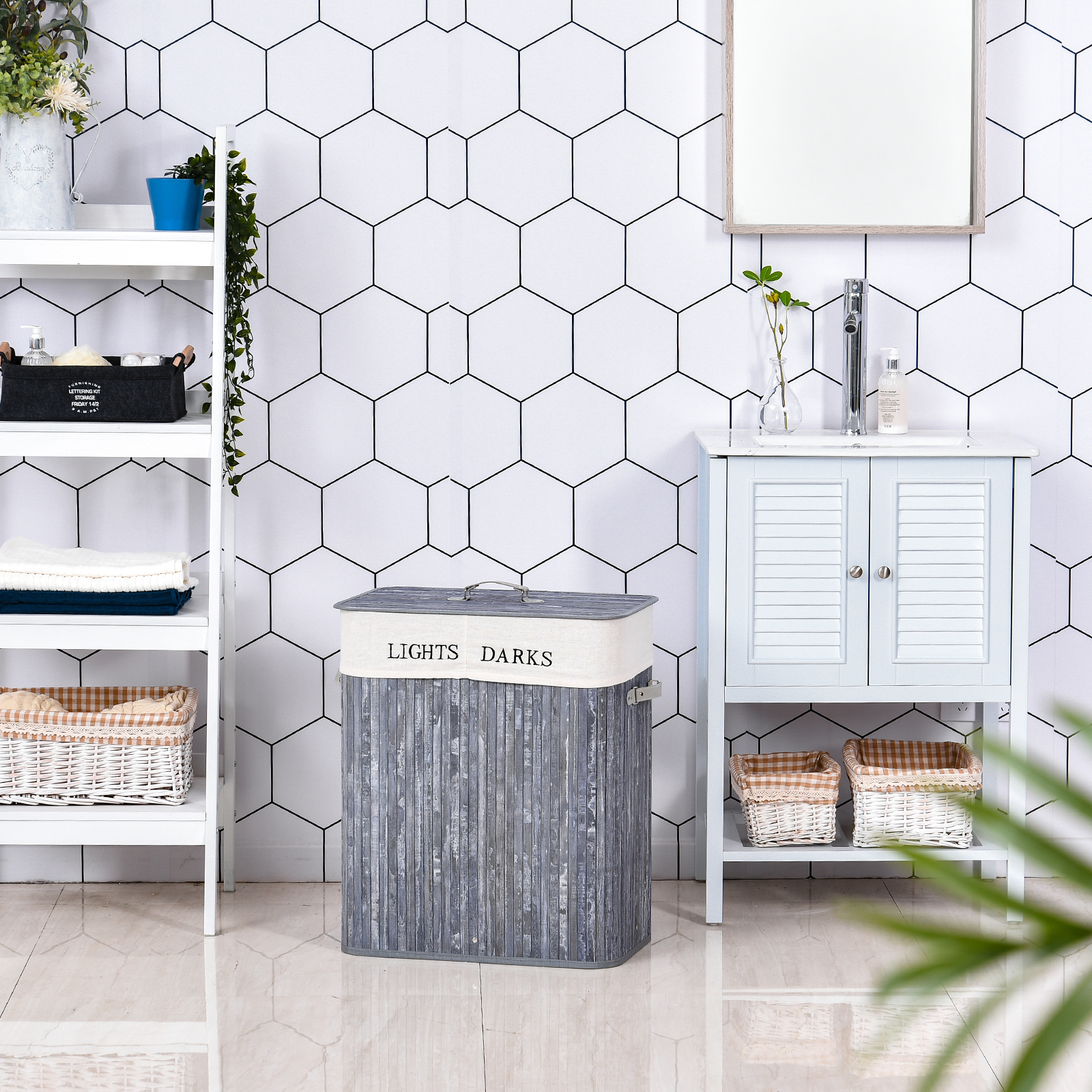 HOMCOM Wooden Laundry Hamper 100L, Collapsible Clothes Basket with Lid, Removable Liner, for Bedroom, Bathroom, 52x32x63cm, Grey