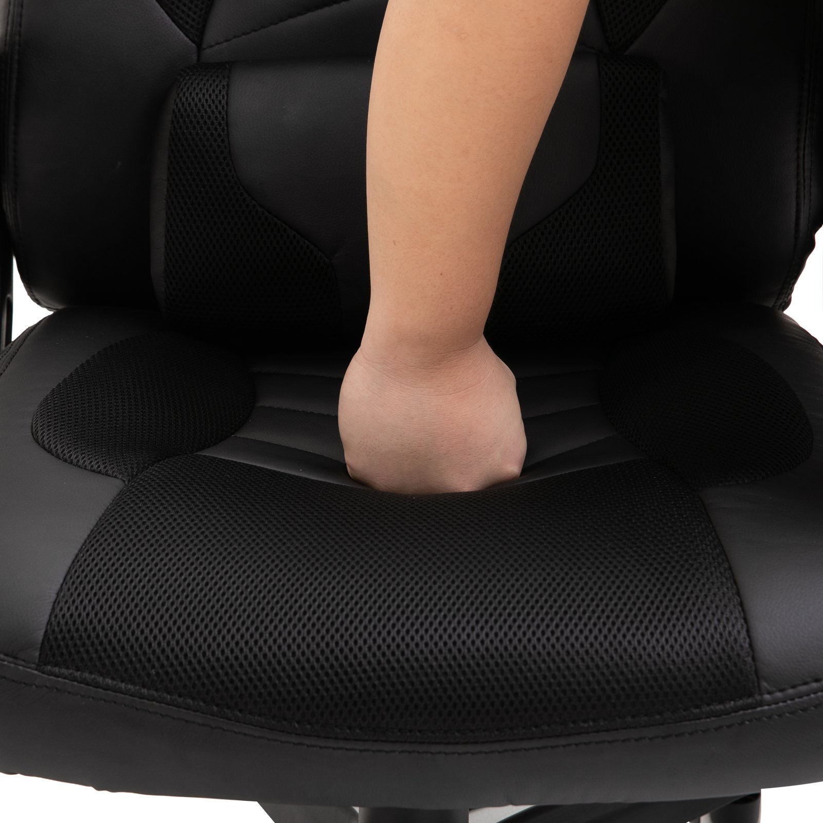 HOMCOM Sedia Poltrona da Ufficio Massaggiante e Riscaldante Design  Ergonomico Reclinabile Ecopelle 68L×69P×(108-117)Acm Nera Riscaldante,  imbottitura | AOSOM.it