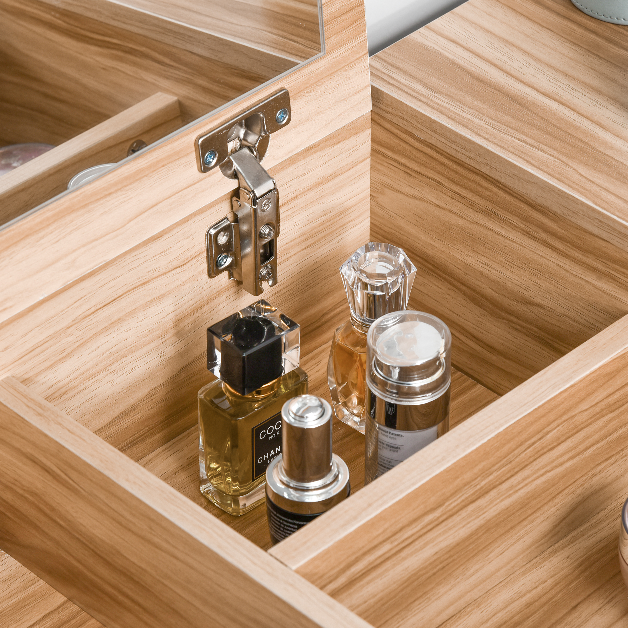 HOMCOM Dressing Table Set with Cushioned Stool, Flip-up Mirror, and Drawer in Wood Grain Finish