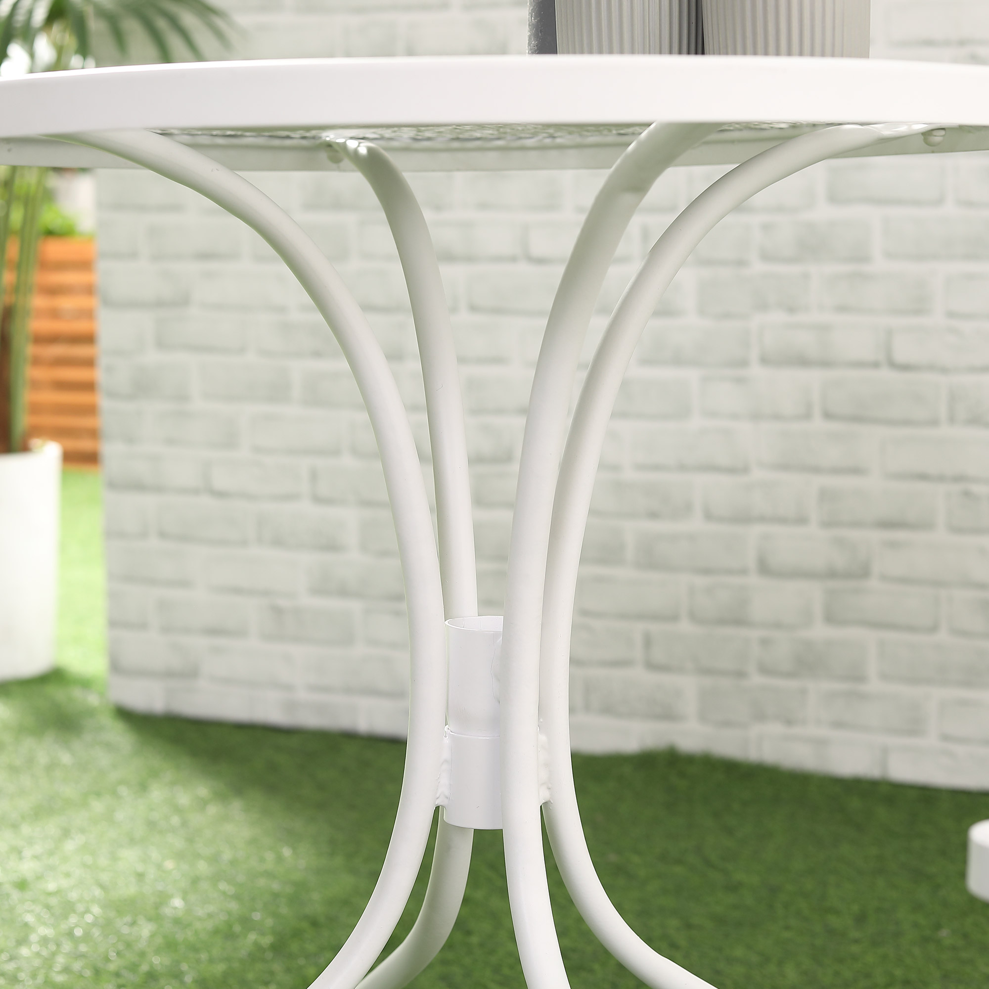 Outsunny Bistro Set for 2, Metal Folding Chairs with Round Table, White, Ideal for Balcony & Outdoor Indoor Use.