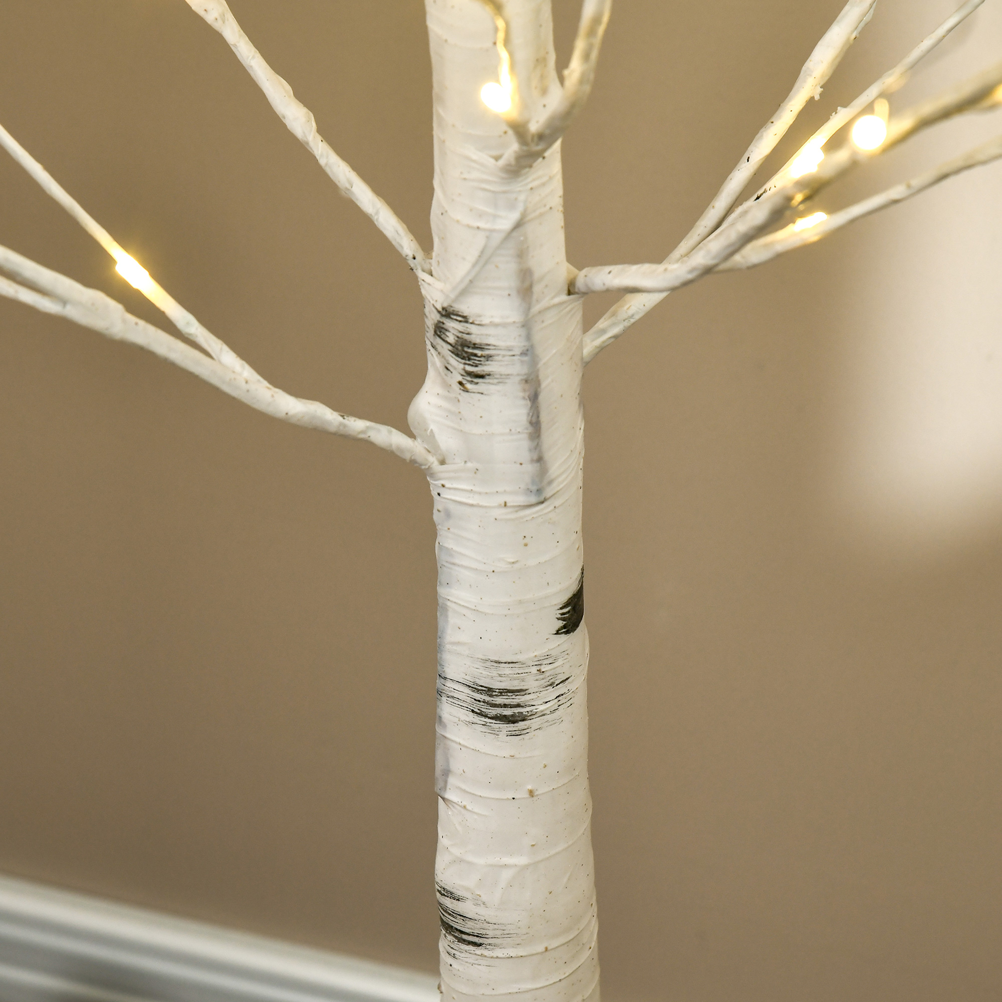 HOMCOM 6ft Artificial White Birch Tree Light with 96 Warm White Pre-Lit LED Light for Indoor and Covered Outdoor Use