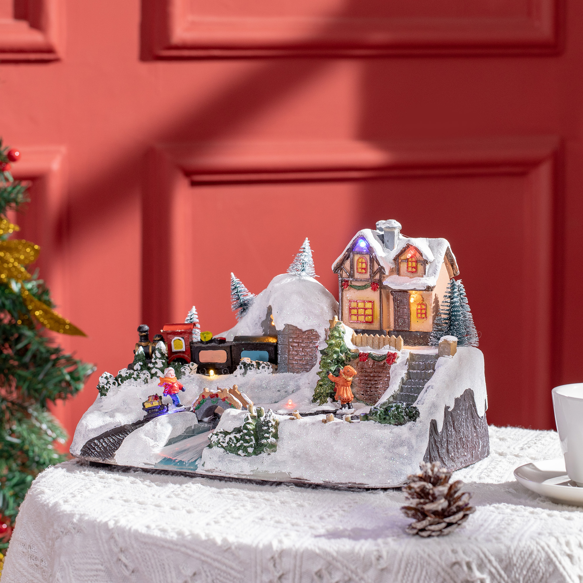 HOMCOM Animated Christmas Village Scene, Battery-Operated Musical Holiday Decoration with LED Light, Fibre Optic River, Moving Train for Tabletop