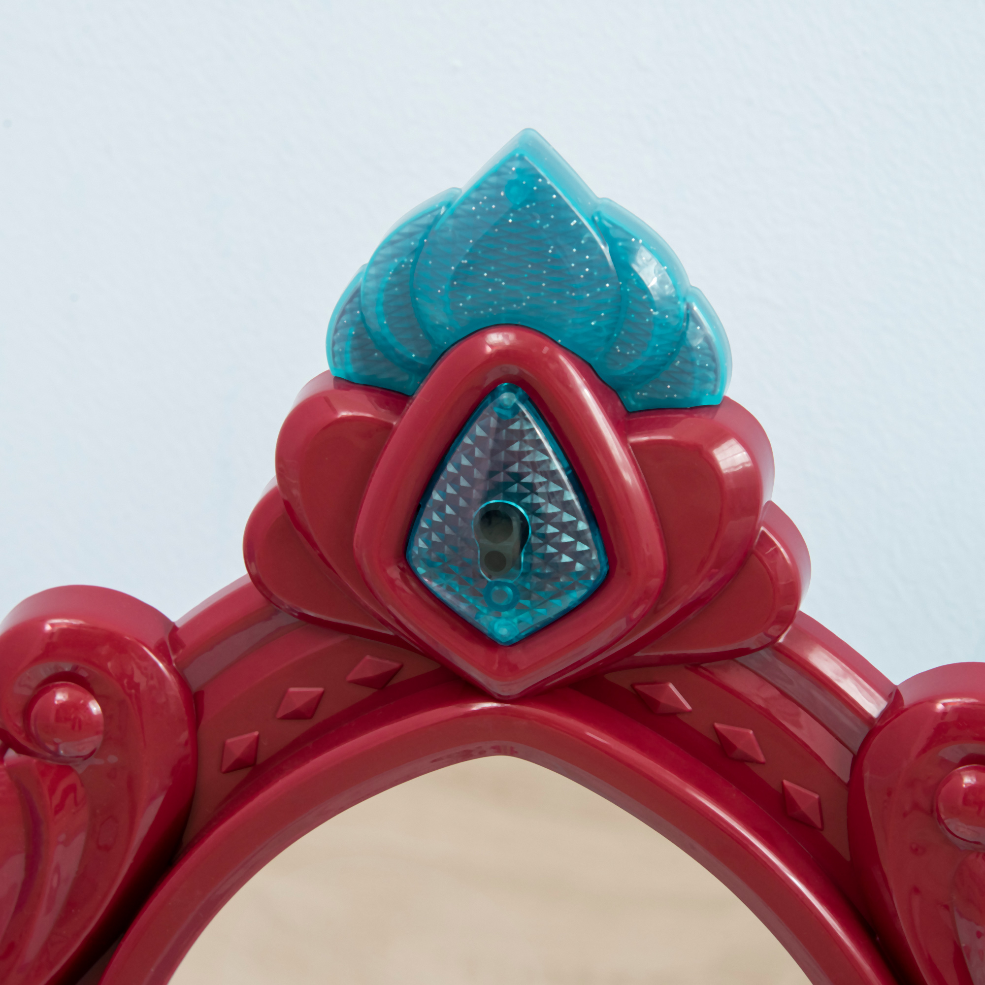 HOMCOM 31 Piece Children's Dressing Table Set with Enchanted Princess Mirror, Musical and Light-Up Beauty Kit, for Ages 3-6, Blue and Pink