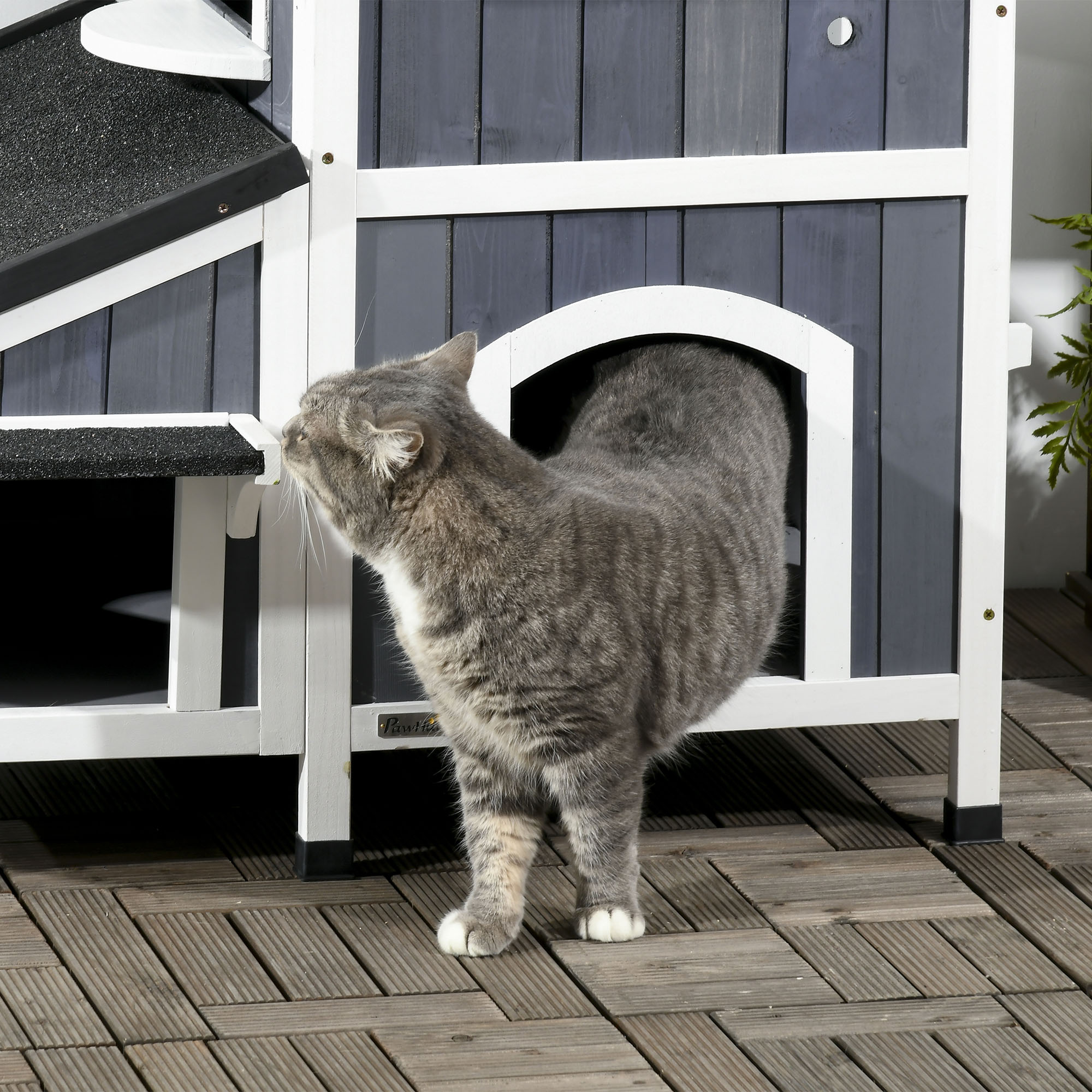 PawHutÂ WoodenÂ CatÂ HouseÂ OutdoorÂ with Flower Pot, 2 Tiers CatÂ ShelterÂ withÂ Window, MultipleÂ Entrances, Water-resistantÂ Roof, Grey