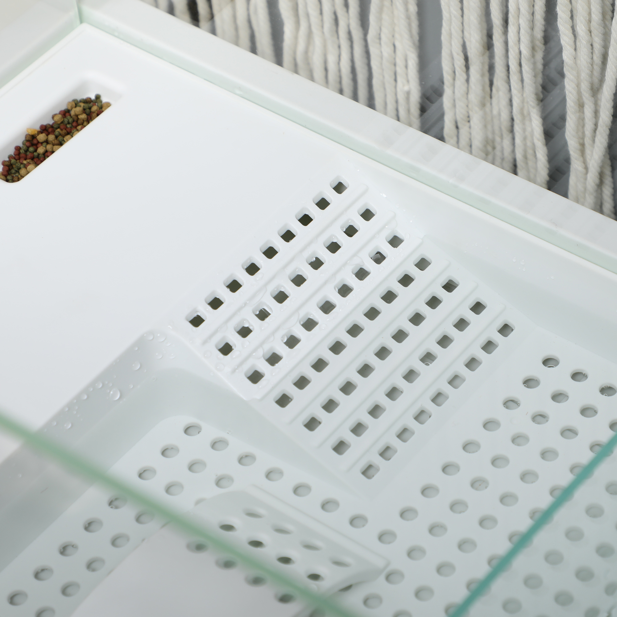 PawHut 50 Turtle Aquarium, Glass Tank with Basking Platform, Filter Design, Full View Terrapin Habitat, White
