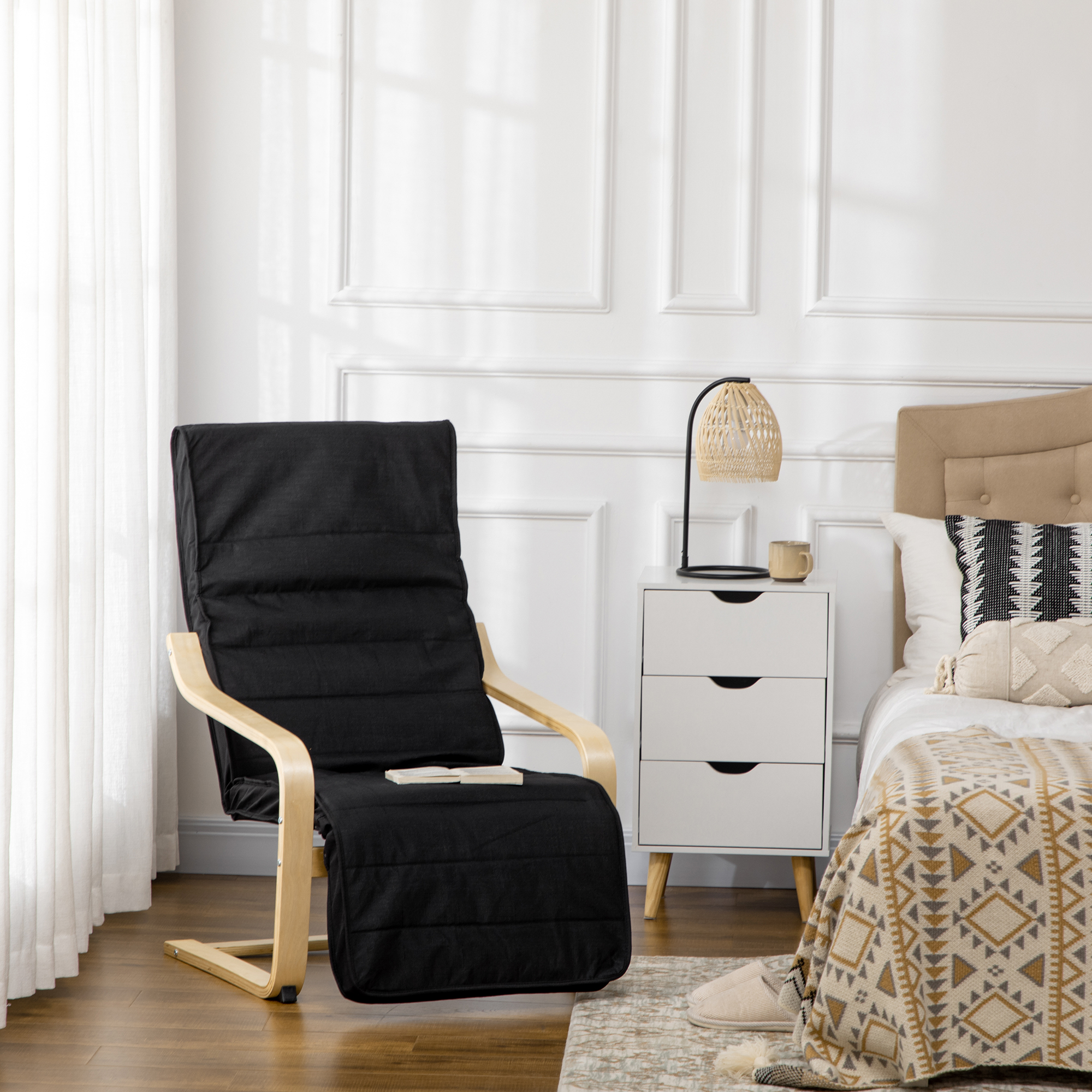 HOMCOM Fauteuil met Verstelbare Voetsteun Moderne Relaxstoel met Comfortabel Kussen en Stabiel Houten Frame Stijlvolle Lounge Stoel Zwart | Aosom.nl