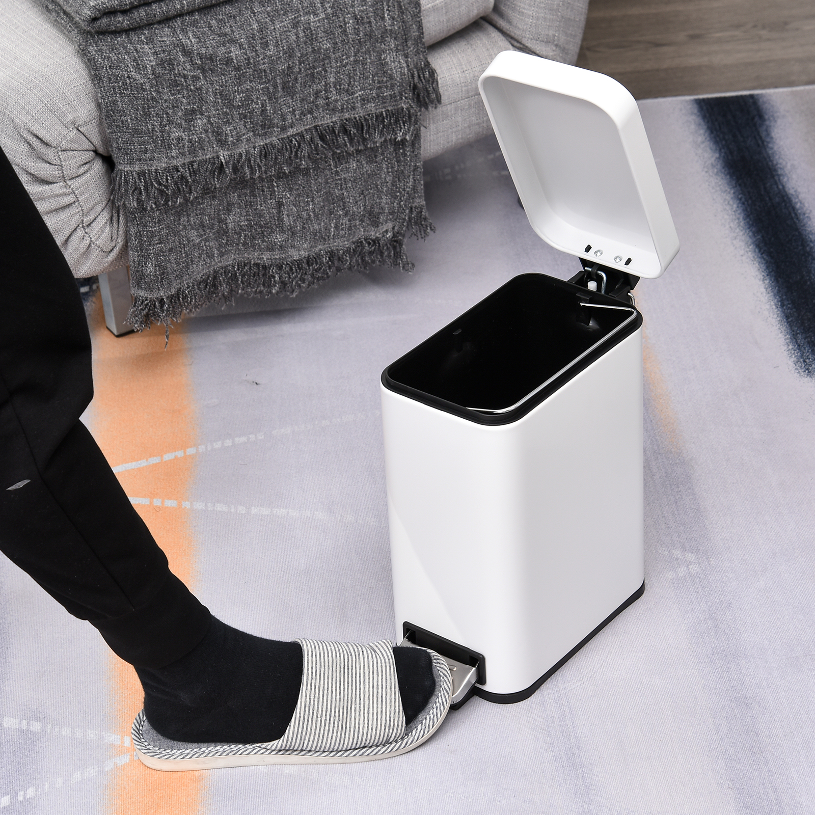 HOMCOM 5L Rectangular Compact Bin Steel Body Removable Bucket Quiet-Close Lid w/ Pedal Lid Rubbish Trash Can Garbage Tidy Clean White