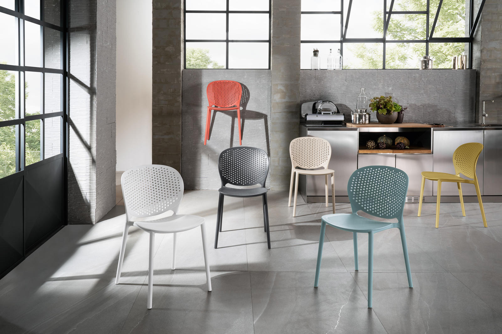 Sedia Napoli Appendibile E Impilabile - Design Moderno In PP, Comoda E Robusta - Foto 7