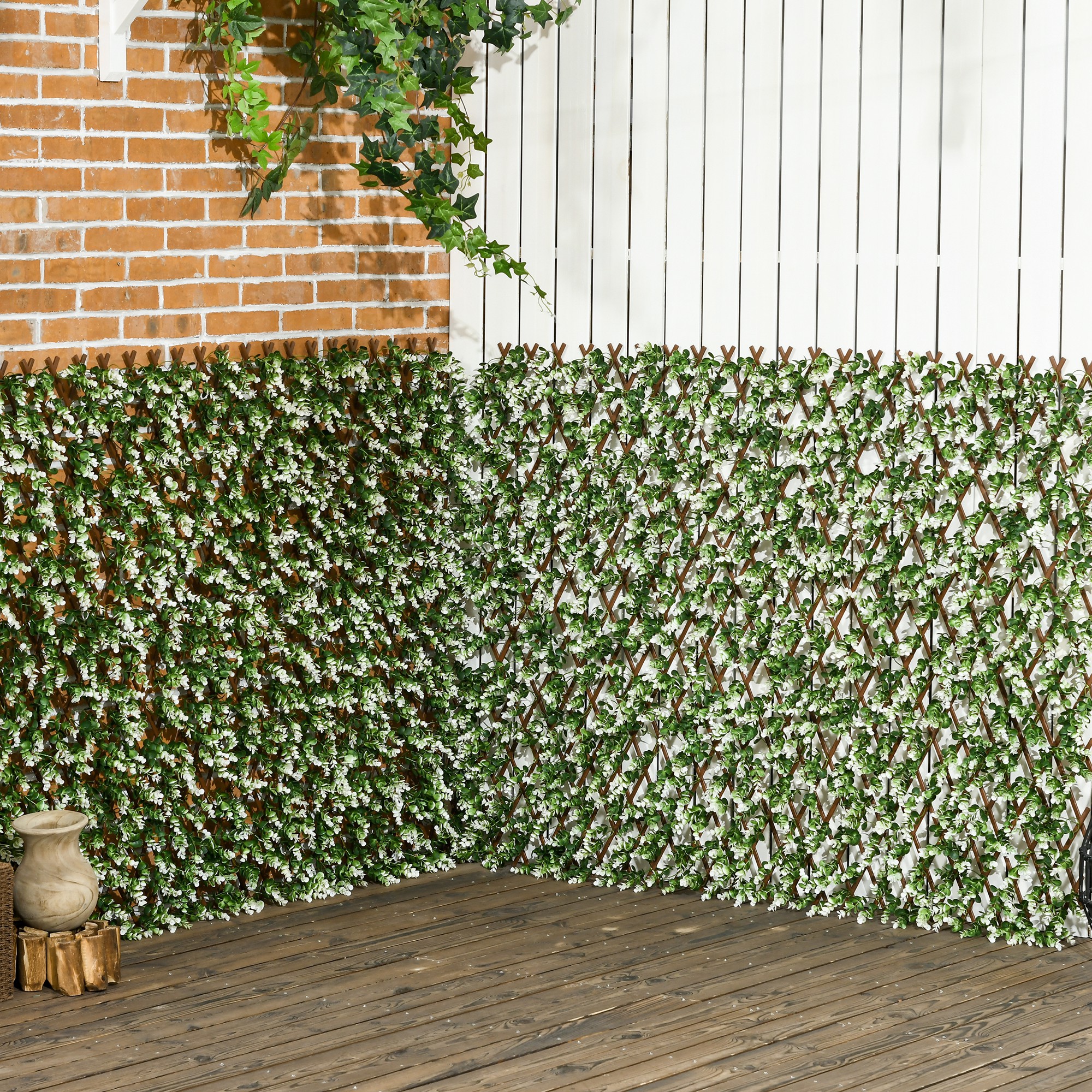 Outsunny 2 Pcs Expandable Faux Privacy Fence, 2 x 1m Decorative Trellis w/ Artificial Leaves, Garden Telescopic Hedge Privacy Screen Greenery Walls