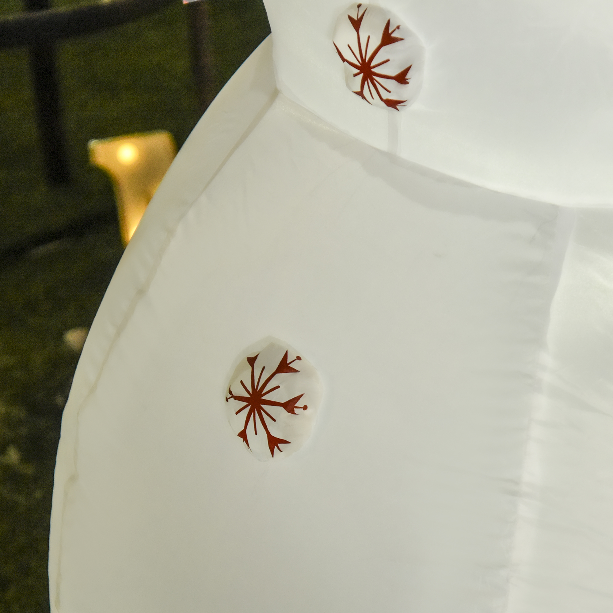 HOMCOM 6ft/1.82m Tall Giant Outdoor Indoor Inflatable Snowman Christmas Decoration for Lawn with Hat Scarf LED Lights