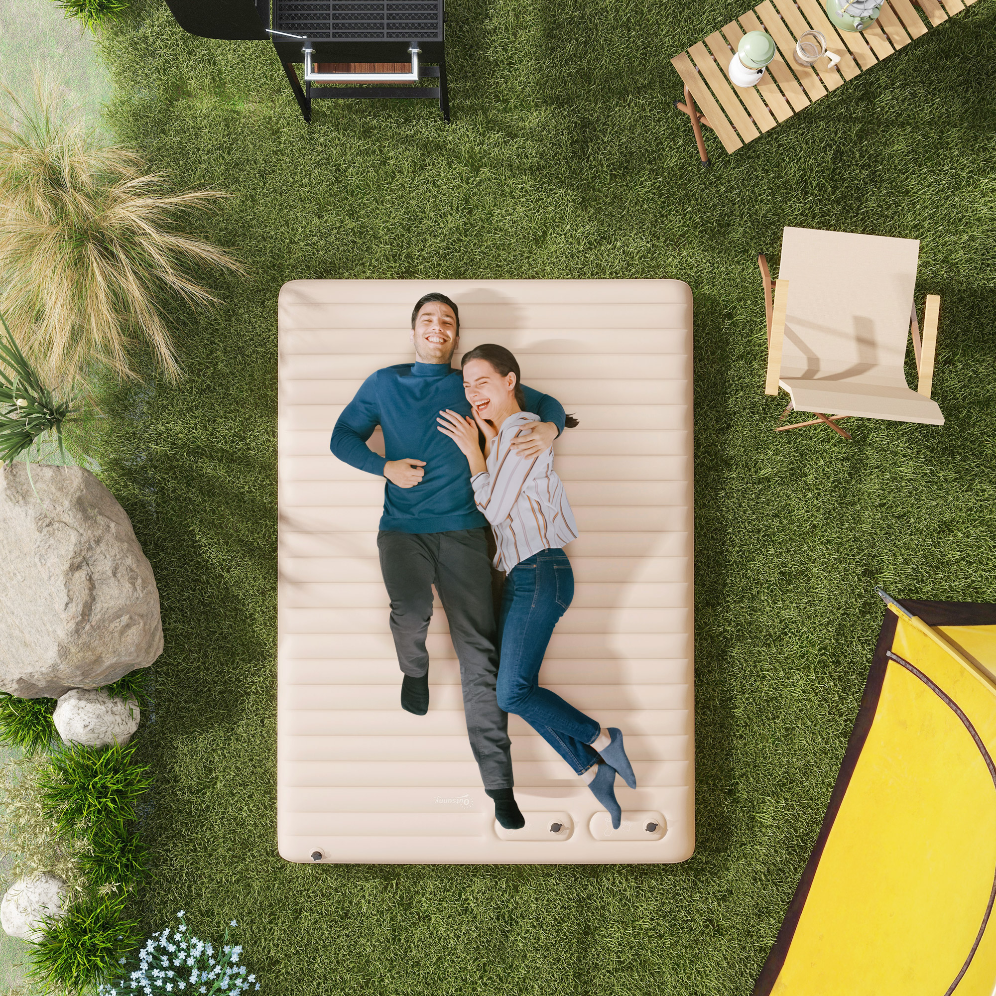 Outsunny Double Size Air Bed, with Built-in Foot Pump and Carry Bag, White