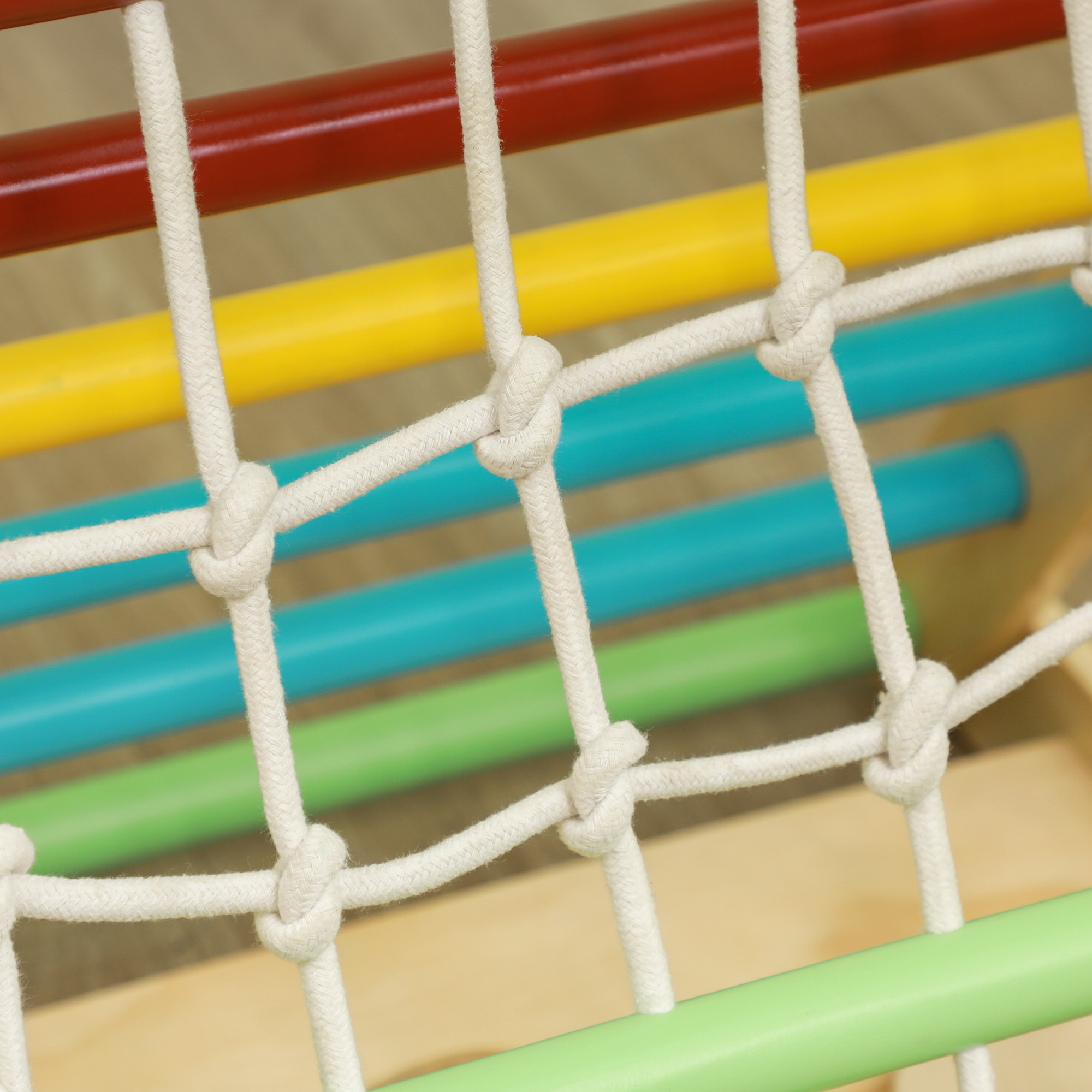AIYAPLAY – Triangle D’escalade 5 En 1 – En Bois Naturel – Toboggan, Balançoire, Filet, Panier Basket, Planche – Pliable – 3-6 Ans