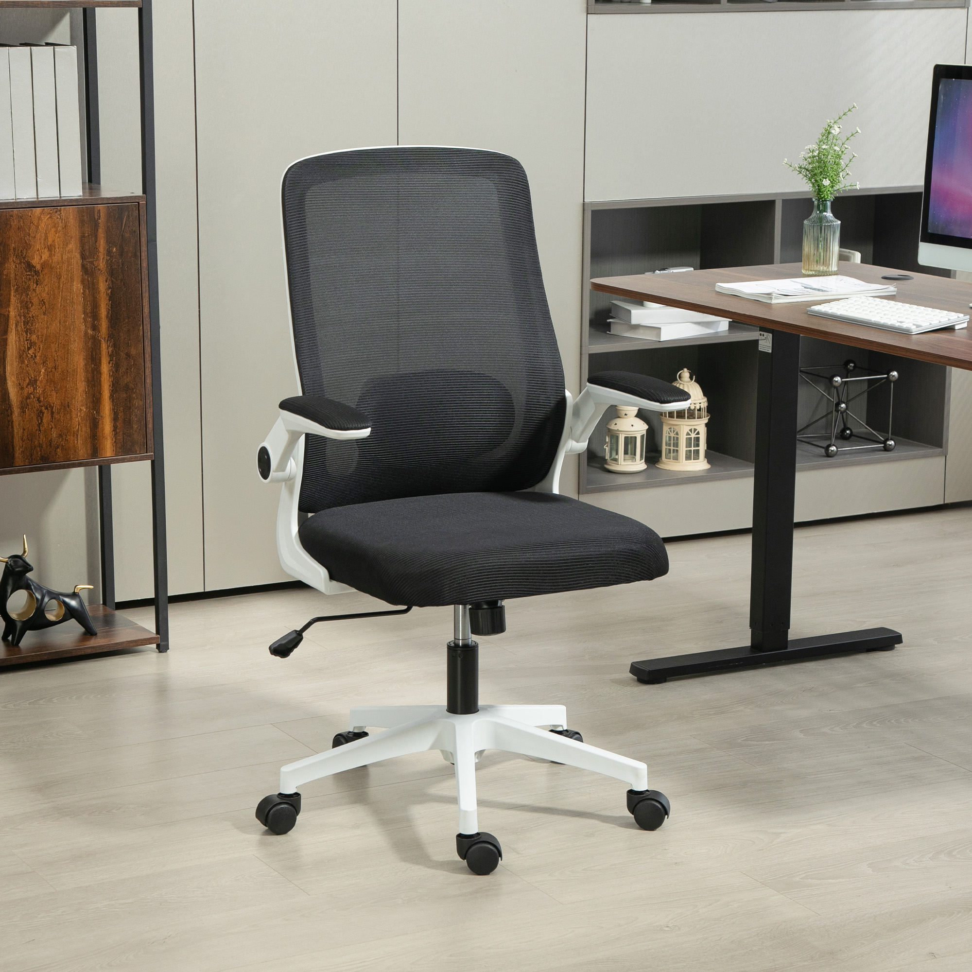HOMCOM Mesh Back Adjustable Office Chair Black 2