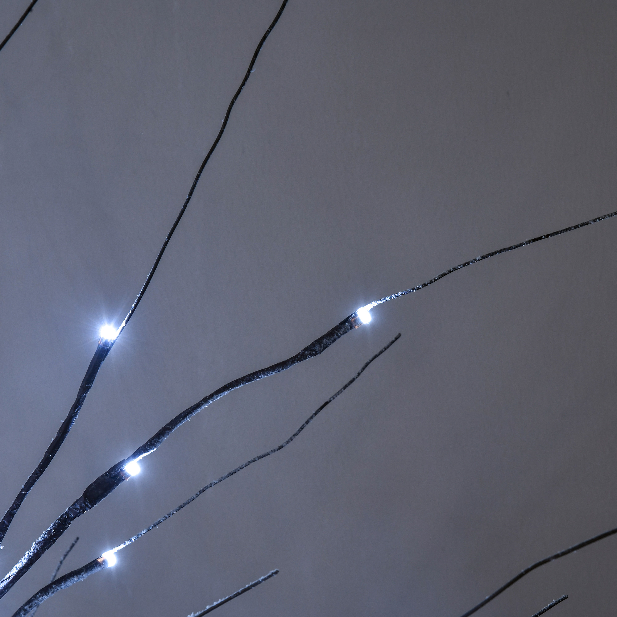 Kunstlik kasepuu LED-valgustusega, 96 jaheda valge mikro-LED-i, 150 cm, pruun