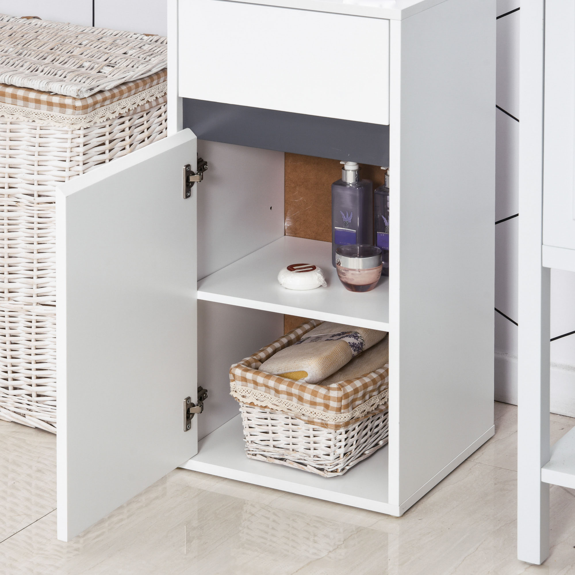HOMCOM MDF Tri-Compartment Bathroom Storage Cabinet White 9