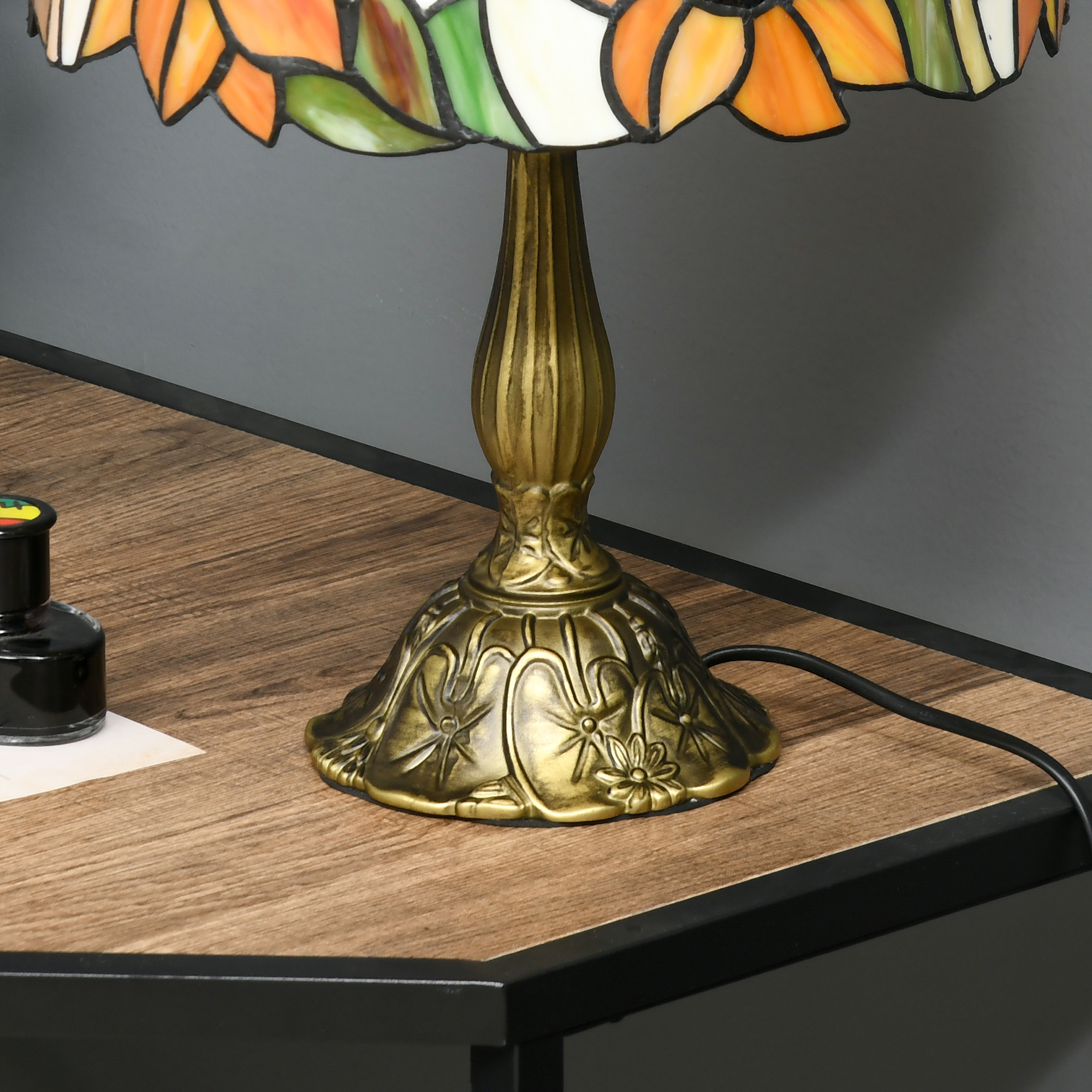 HOMCOM Stained Glass Table Lamp, Handmade Antique Bedside Lamp for Bedroom, Living room, Home, Nightstand, Decorative Night Light, Orange Sunflower 8