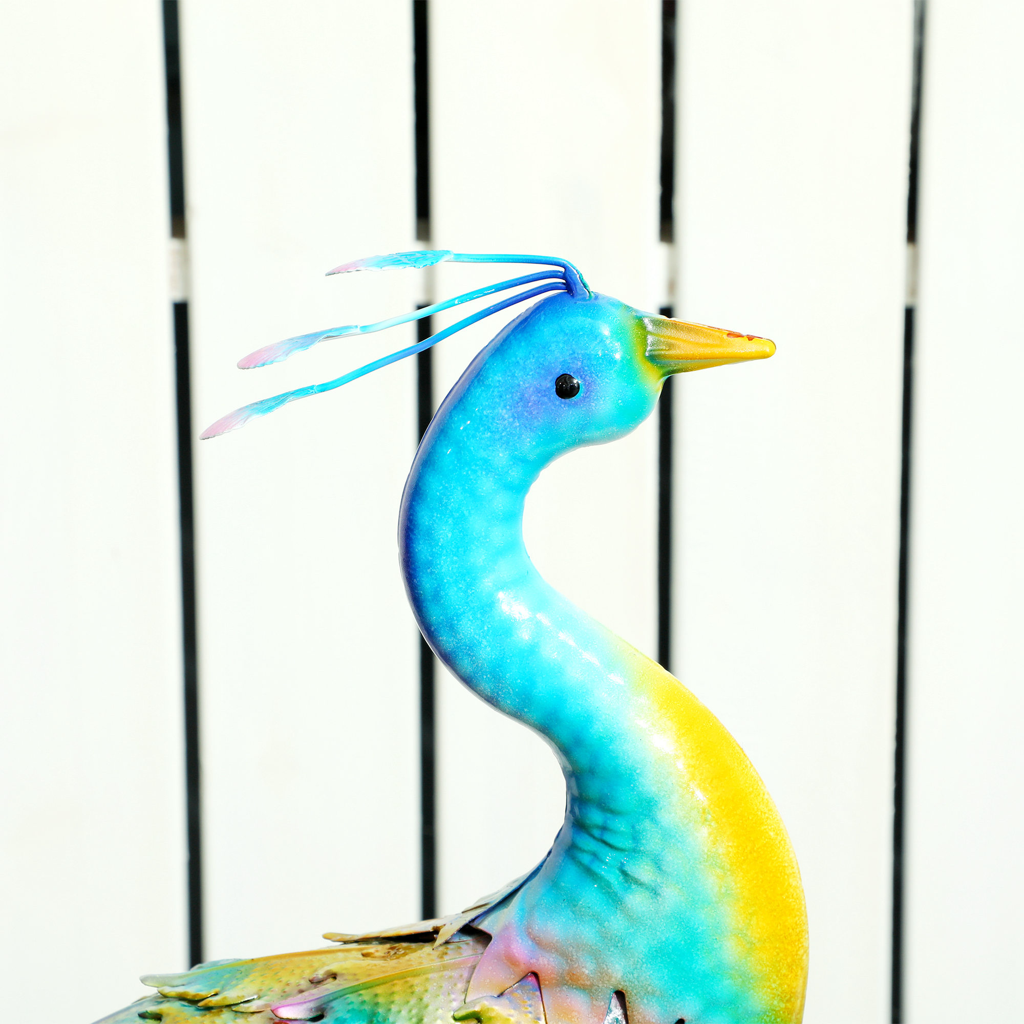 Outsunny Peacock Garden Statue, Standing Garden Ornament, Metal Garden Gift with Stakes for Patio Pond Landscape Decoration, Multi-Colour 7