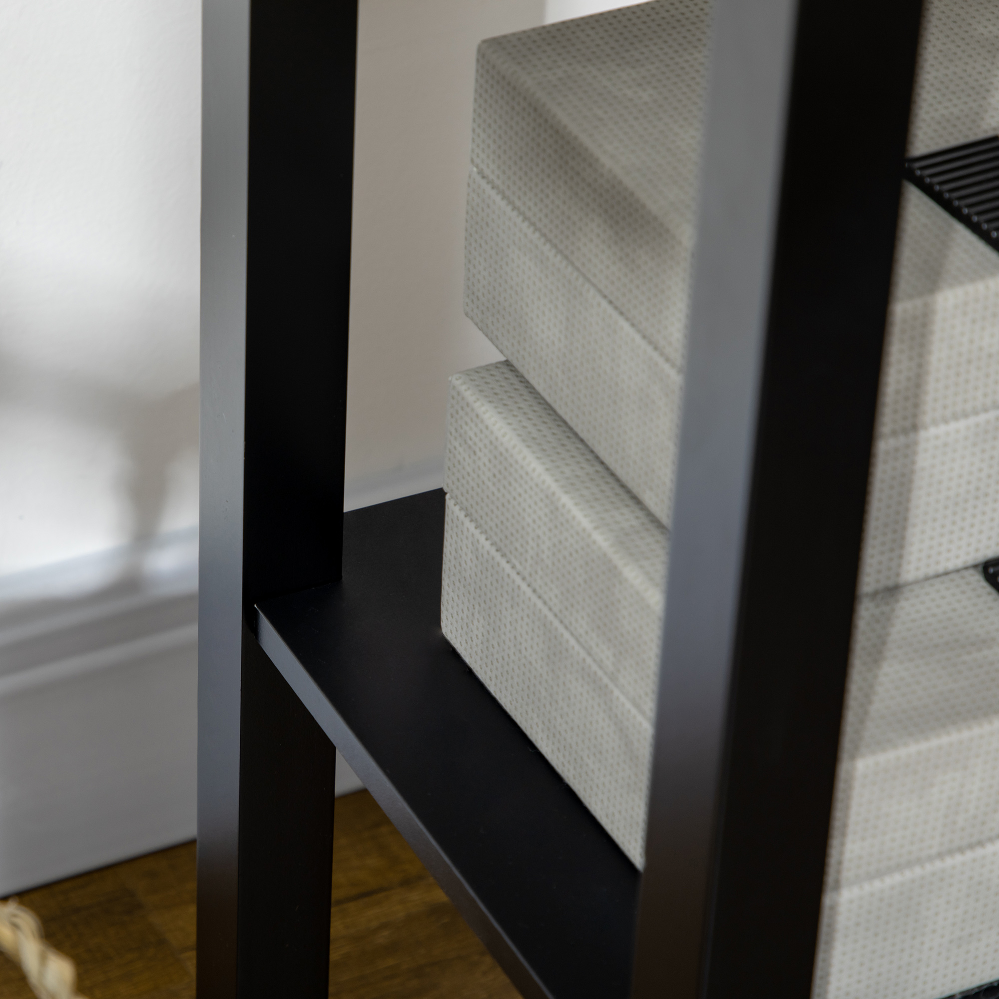Mesa Auxiliar HOMCOM Con Cajón Y Estante – 30x30x75 Cm, Negro, Estilo Moderno, Estructura De MDF, Fácil Limpieza, Para Salón Y Dormitorio