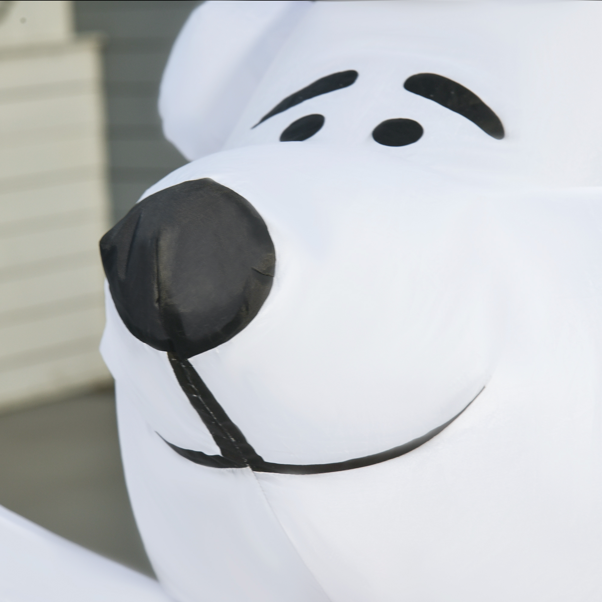 HOMCOM 6ft Tall Outdoor Inflatable Bear Airblown Projection Holiday Christmas Lawn Décor 9