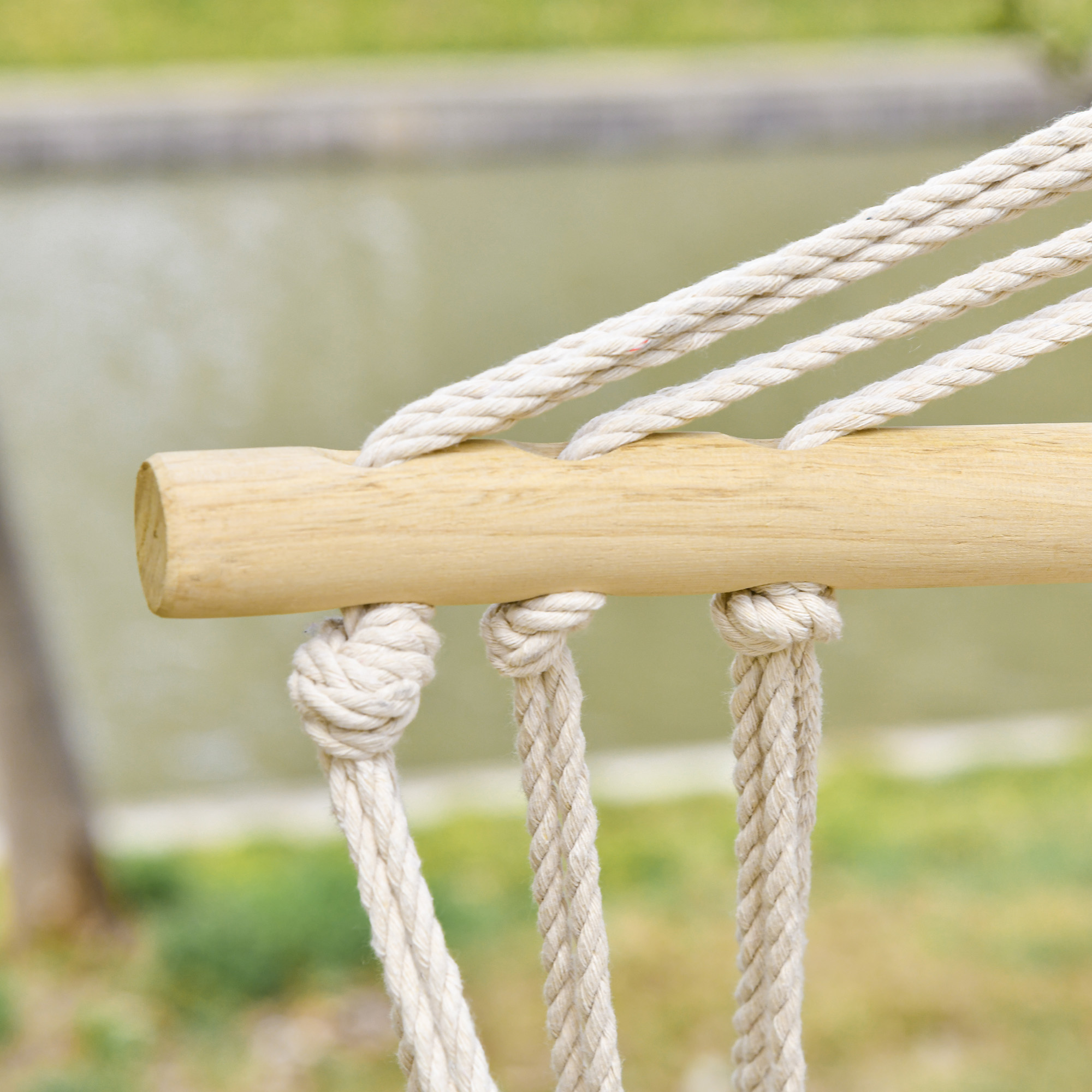 Outsunny Hanging Hammock Chair Swing Chair Thick Rope Frame Safe Wide Seat Indoor Outdoor Home, Patio, Yard, Garde Spot Stylish Multi-Color Stripe 9