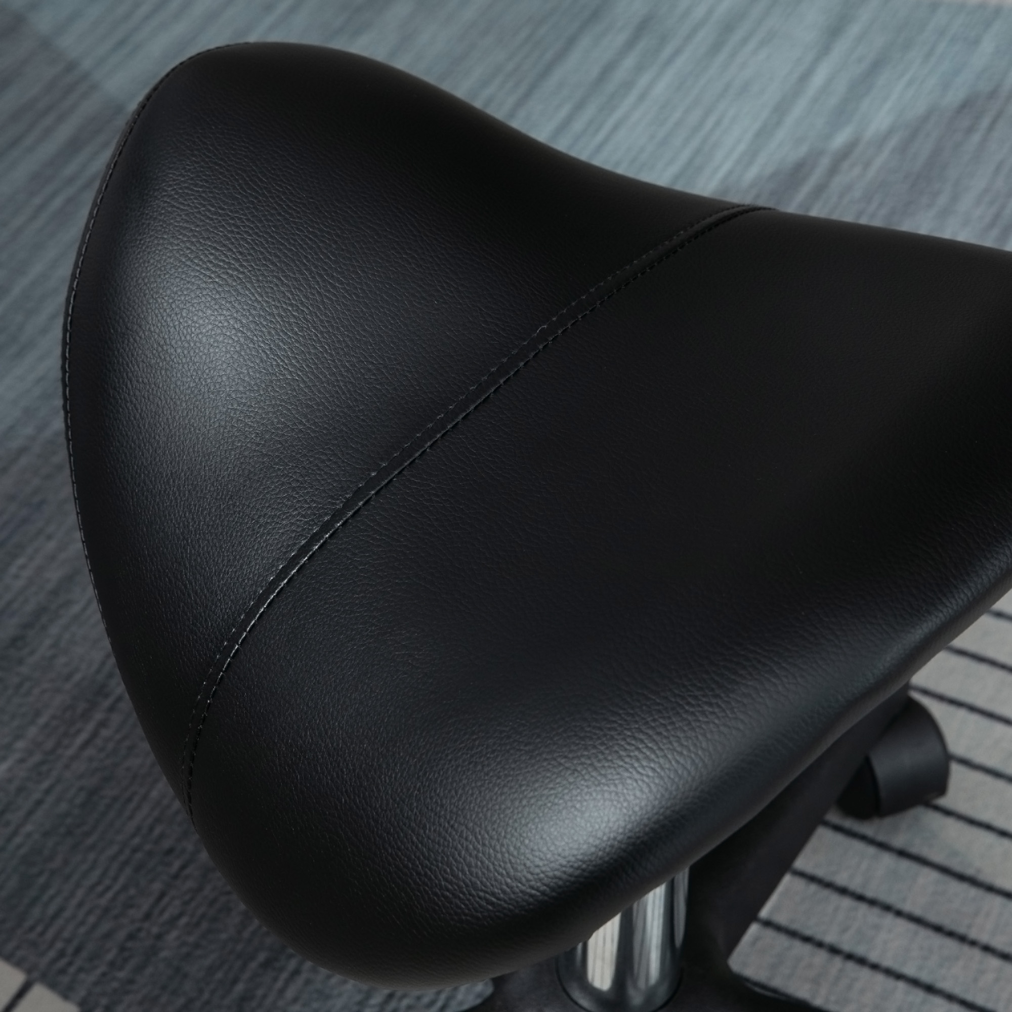 HOMCOM Saddle Stool, PU Leather Adjustable Rolling Salon Chair with Steel Frame for Massage, Spa, Beauty and Tattoo, Black 8