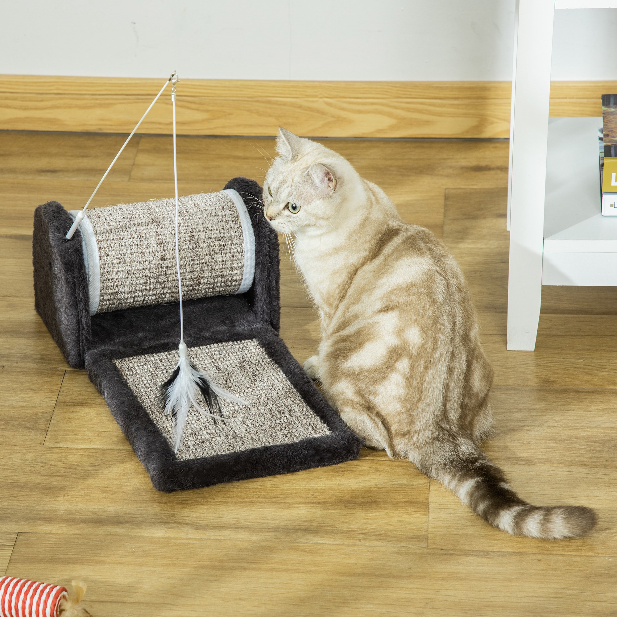 PawHut Cat Scratcher, Sisal Cat Scratching Board Mat Pad with Roller, Feather Toy, 44 x 24 x 16 cm, Grey 7