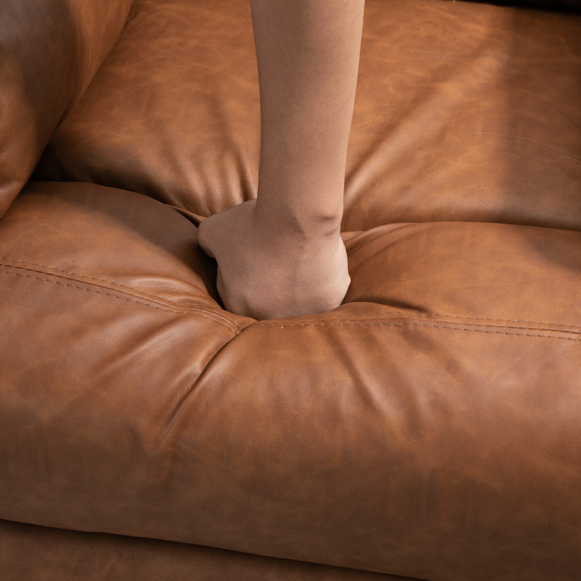HOMCOM Faux Leather 70° Electric Riser Recliner Chair Brown 8