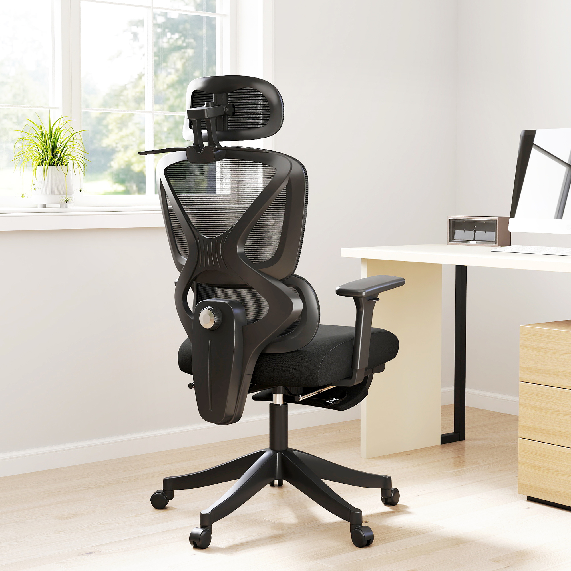 HOMCOM Ergonomic and Adjustable Office Chair Black 2