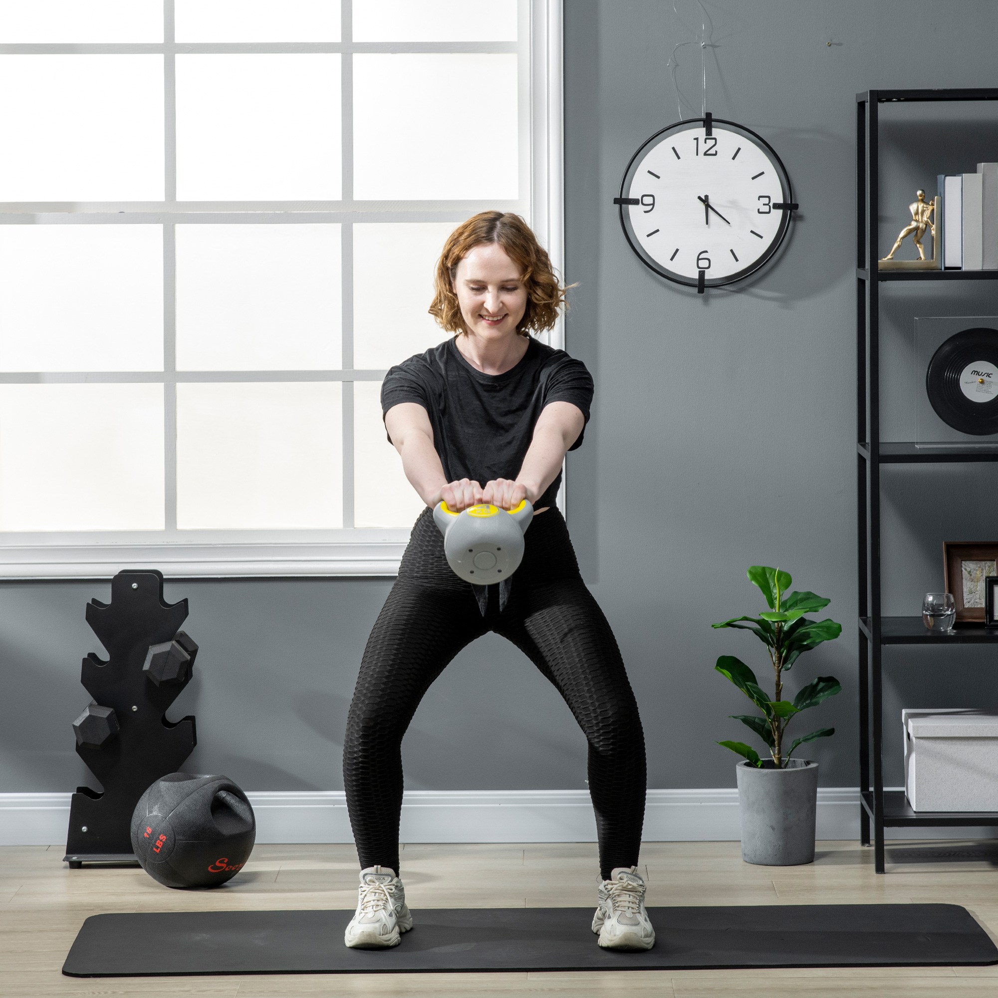 SPORTNOW Kettlebell, 4kg Kettle Bells with Handle for Home Gym Weight Lifting and Strength Training, Yellow and Grey 2