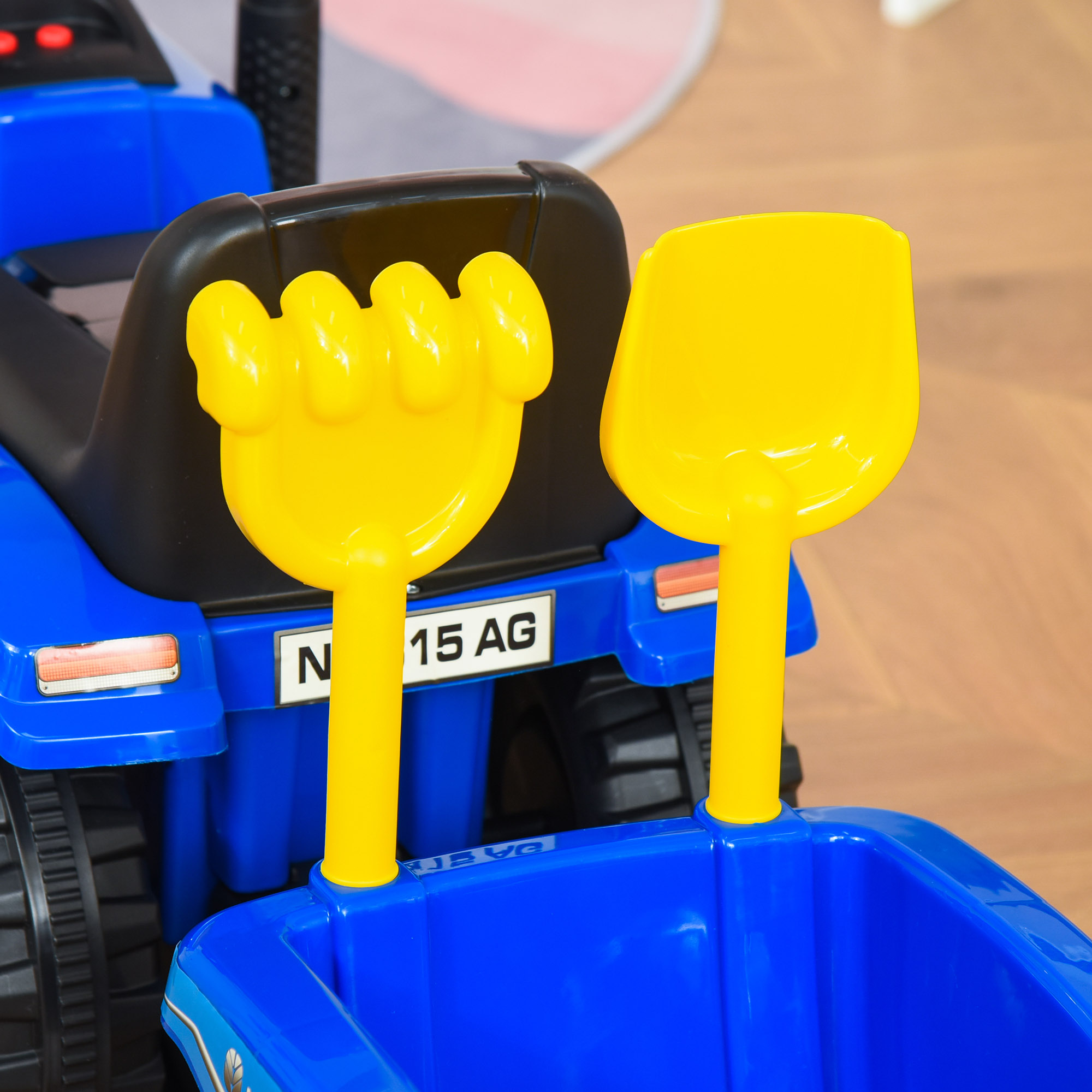 HOMCOM Porteur Tracteur Enfants avec Coffre Amovible, râteau et Pelle, Voiture Enfants avec lumière LED, klaxon et Volant, Charge 25 kg, pour 1-3 Ans, Jaune HOMCOM Porteur Tracteur Enfants avec Coffre Amovible, râteau et Pelle, Voiture Enfants avec lumière LED, klaxon et Volant, Charge 25 kg, pour 1-3 Ans, Jaune