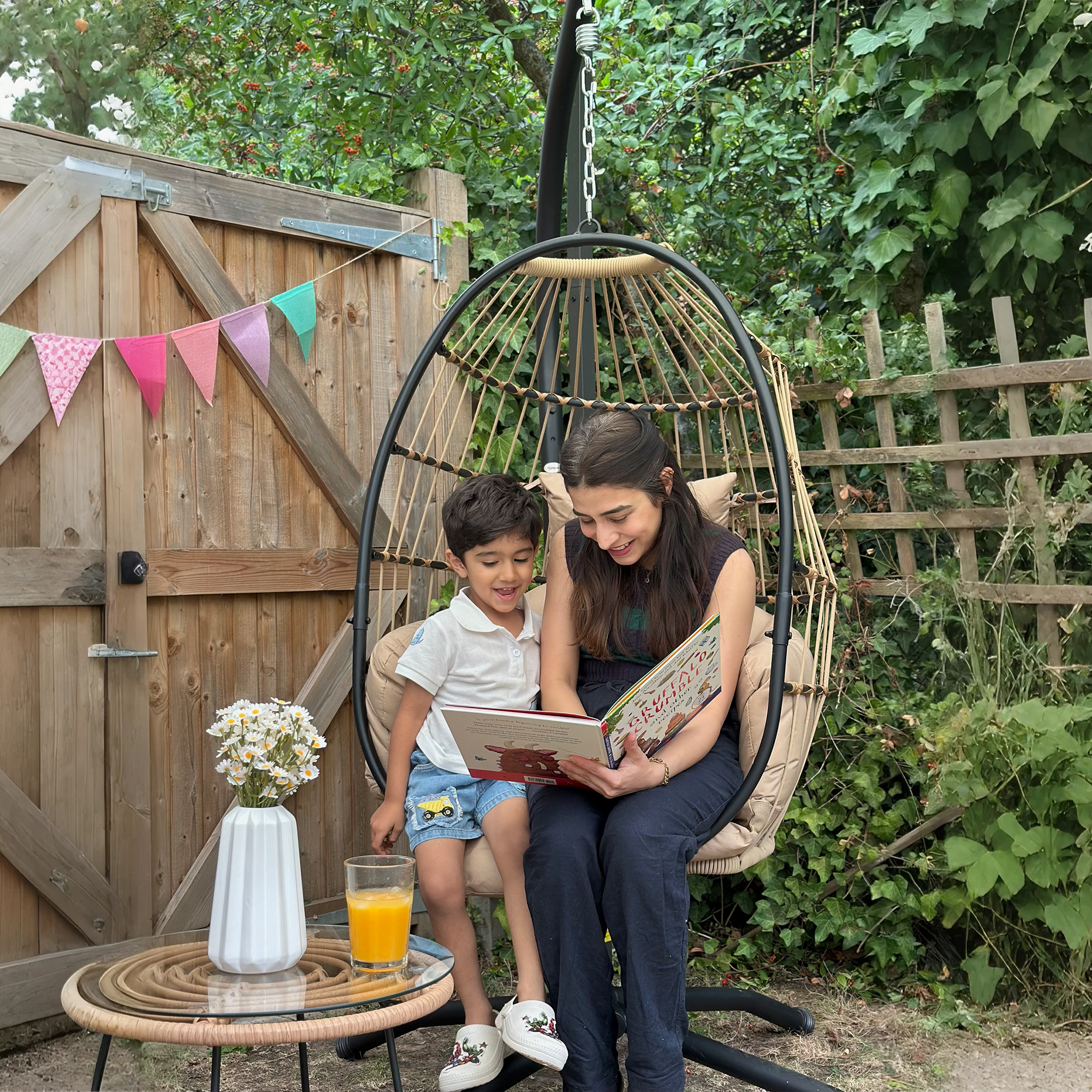 Outsunny Hanging Egg Chair Outdoor Indoor Garden Swing Chair with Folding Basket and Thickened Cushion, Garden Hanging Chair with Stand, Headrest, Cup Holder for Patio, Balcony, Khaki 8