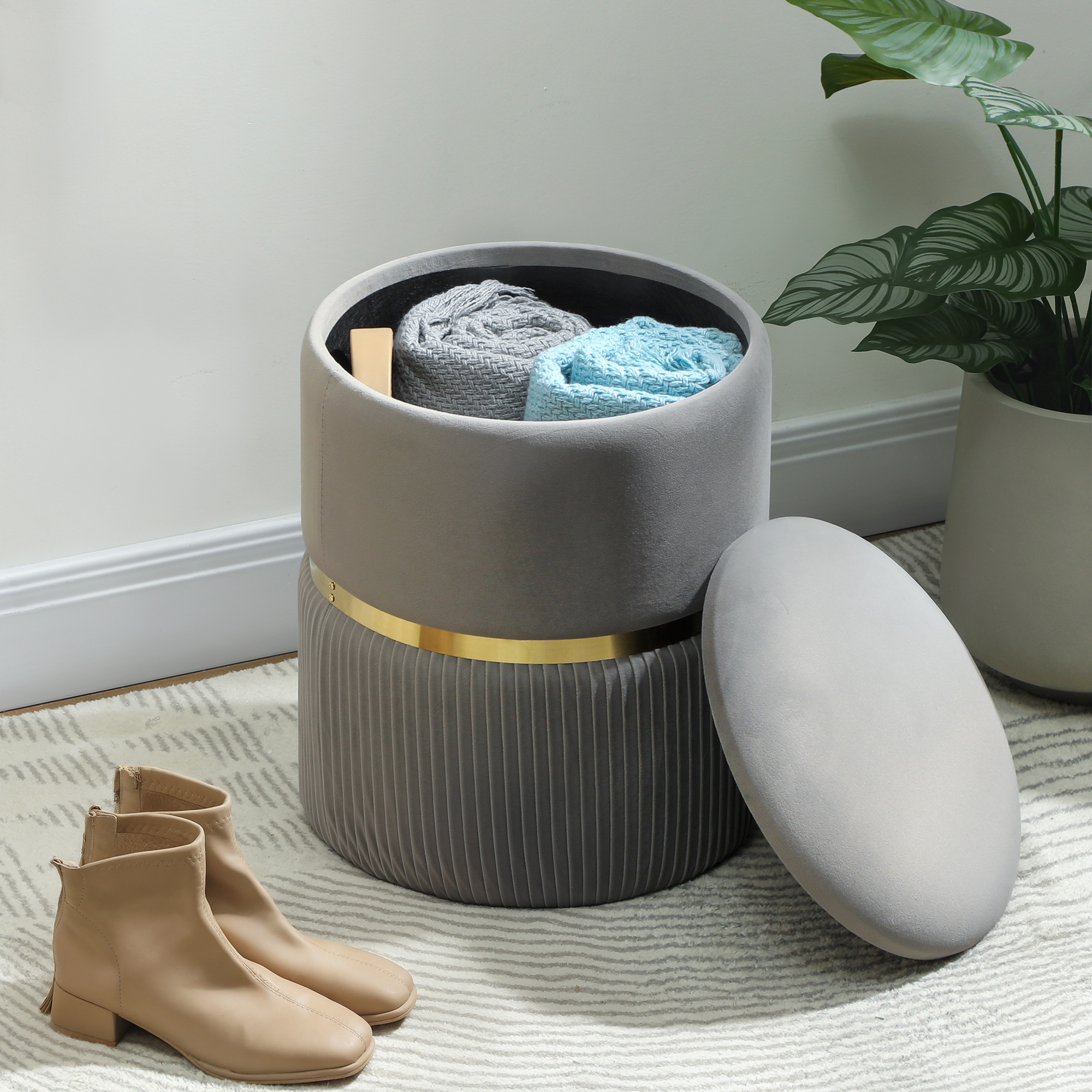 HOMCOM Velvet-Feel Storage Ottoman Light Grey 8