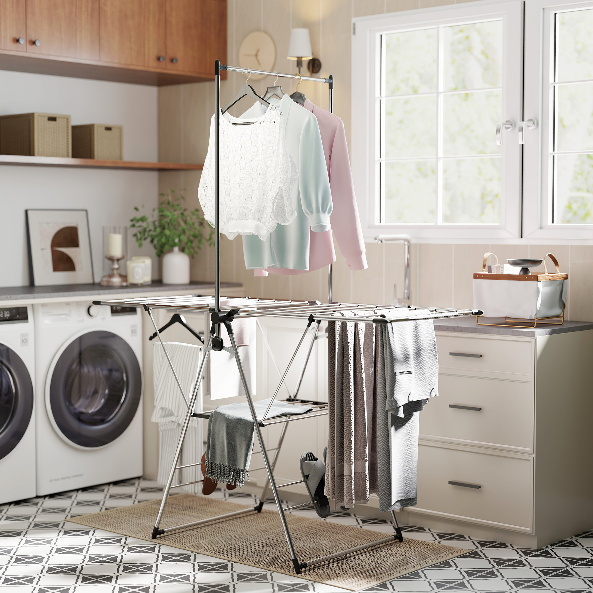 HOMCOM Droogrek op wielen, opvouwbaar, 3 niveaus, stalen frame, zijvleugels voor binnen en buiten, 73 x 64 x 177 cm, zwart/zilver HOMCOM Droogrek op wielen, opvouwbaar, 3 niveaus, stalen frame, zijvleugels voor binnen en buiten, 73 x 64 x 177 cm, zwart/zilver