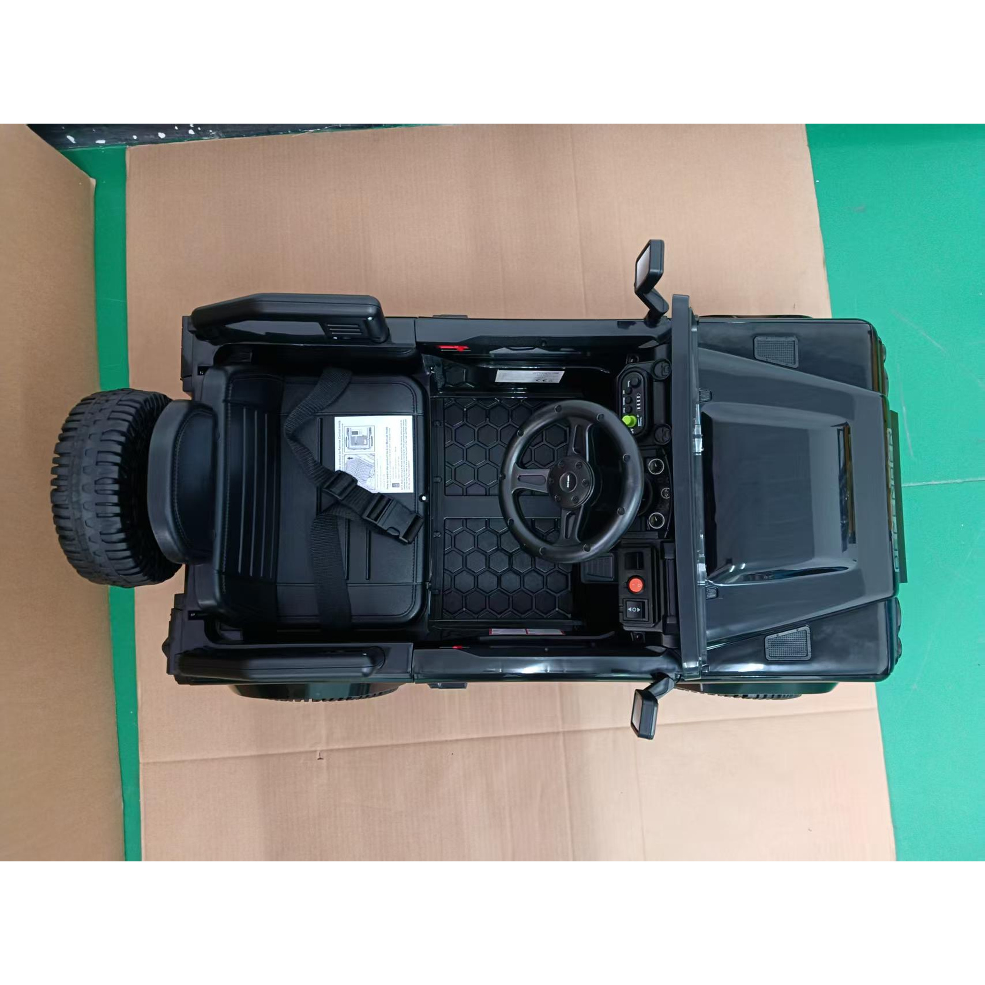 AIYAPLAY Mașină Electrică Copii 12V Licență Land Rover Defender Telecomandă 2,4G 2 Motoare Pornire Lină Faruri +3 Ani Negru | Aosom Romania