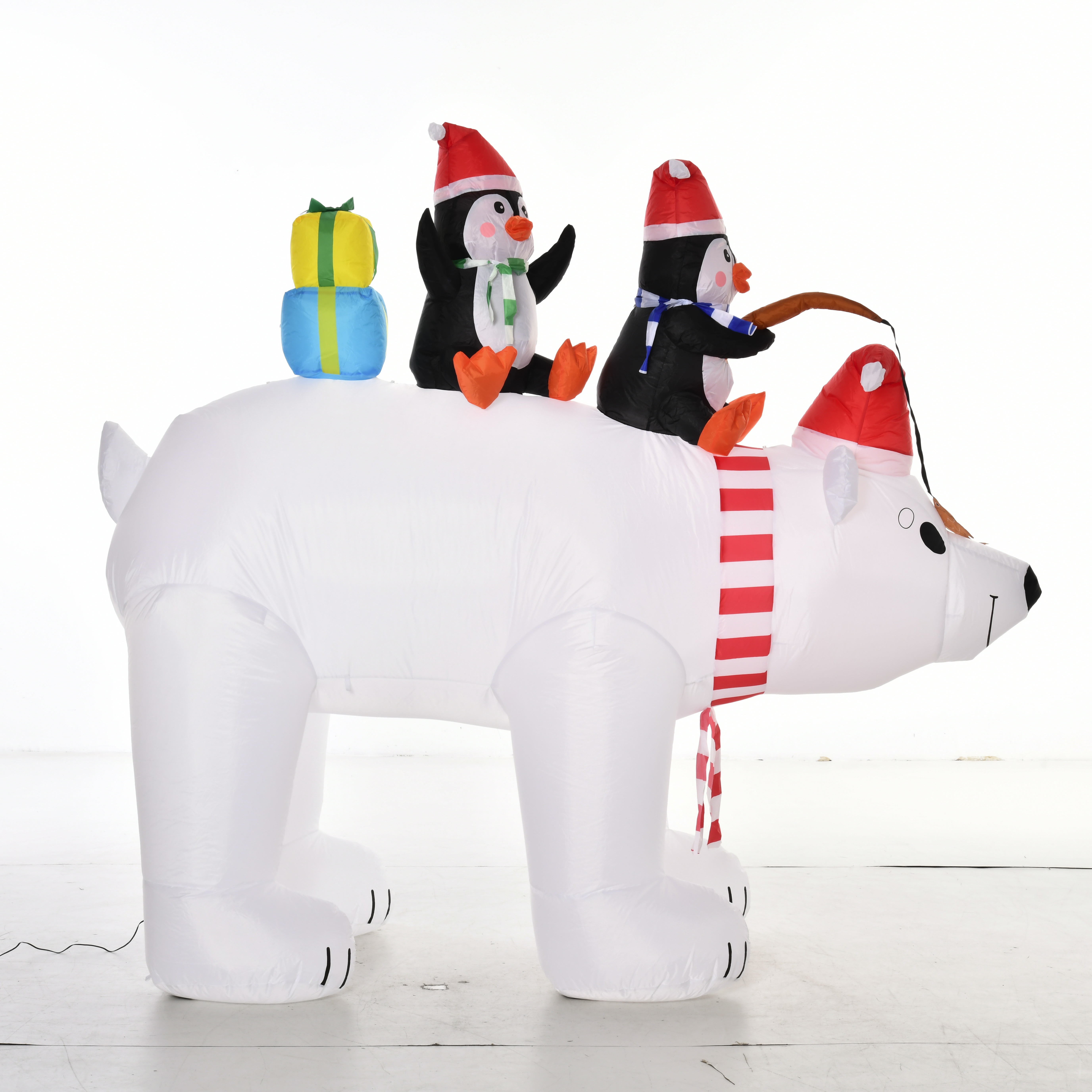 HOMCOM Aufblasbare Weihnachtsdeko Pinguine auf Eisbär 2,1 m mit Lichtern, automatisches Aufblasen wetterfest aus Polyester 227 x 113 x 206 cm   Aosom.de