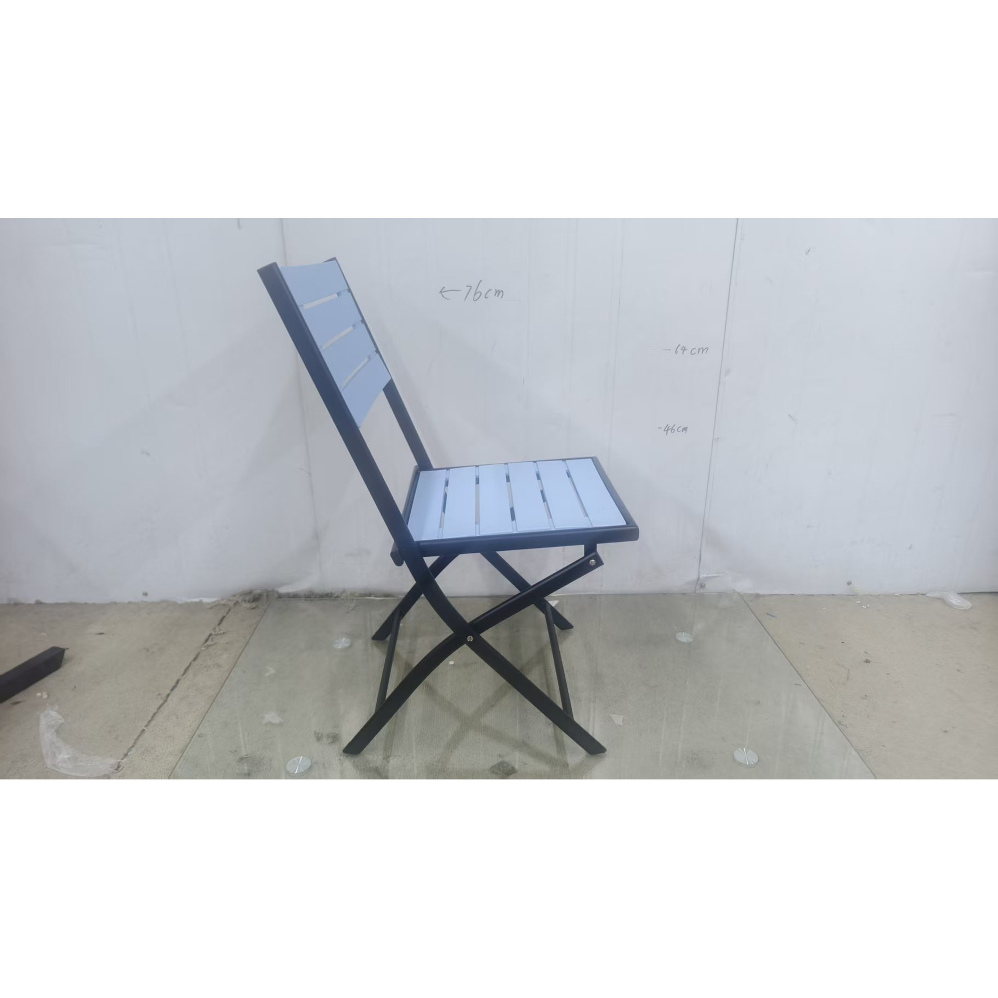 HOMCOM Set de 4 scaune pliante, șezut și spătar cu lamele PS impermeabile, fără asamblare, cadru din oțel, 43x53x81 cm, albastru | Aosom Romania