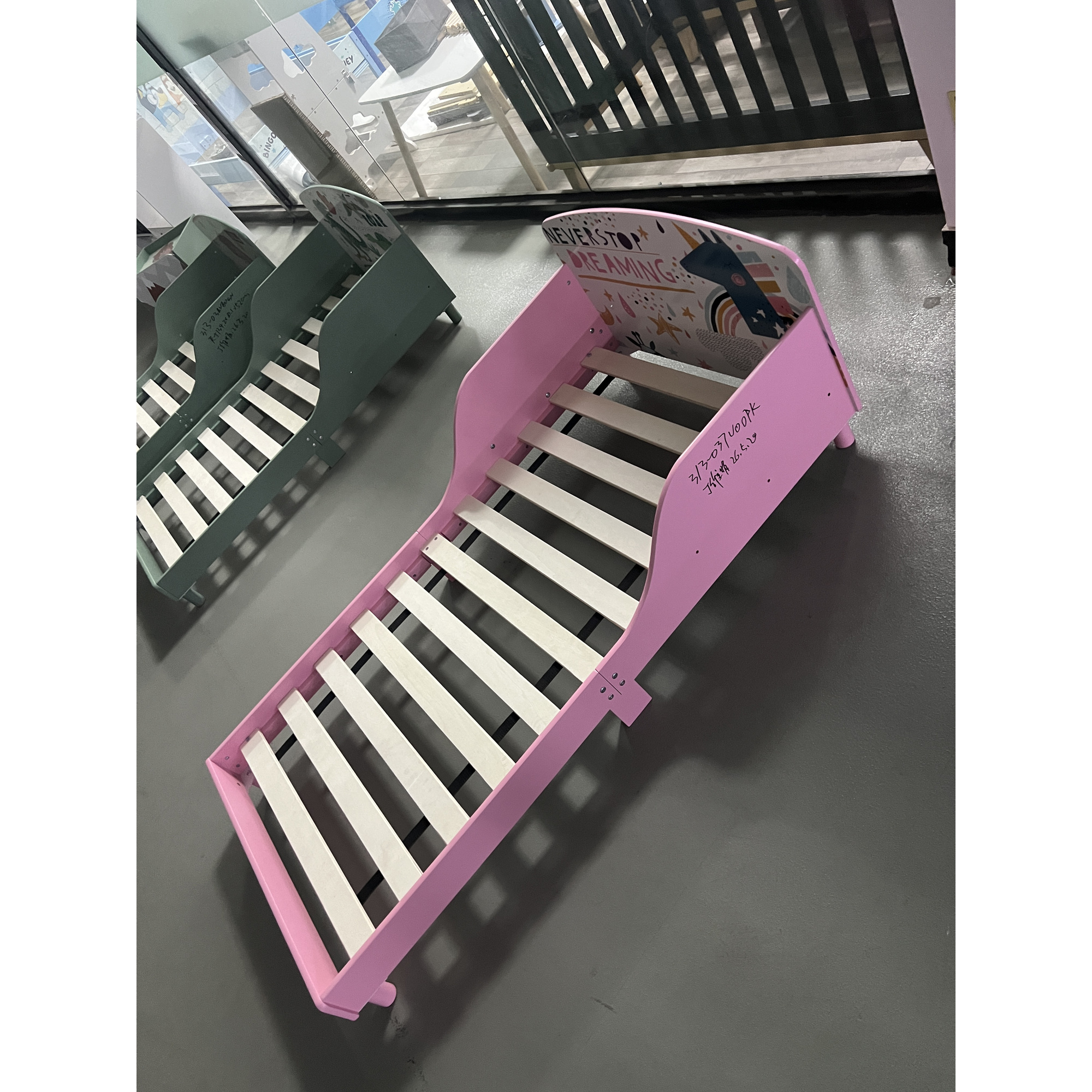 AIYAPLAY Pat pentru copii cu depozitare 70x140 cm Pat Montessori cu balustrade Temă Superfetiță 3-8 ani Roz | Aosom Romania