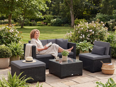 Choosing the Right Rattan Sofa Starts Here