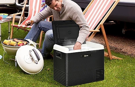 Portable refrigerators