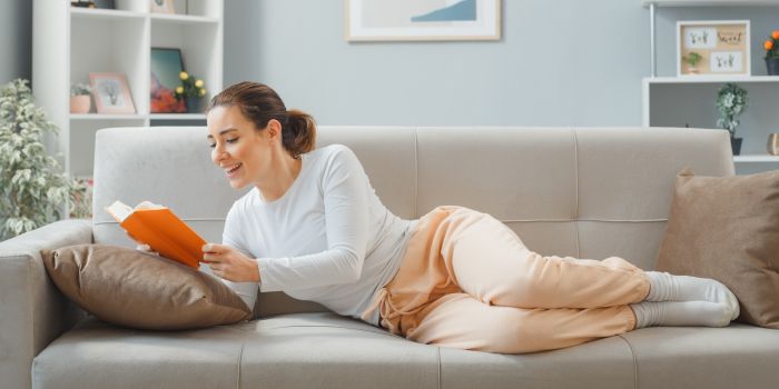 Give mum a moment to relax: Comfortable Sofas for her!