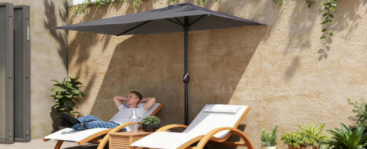 Balcony half parasols