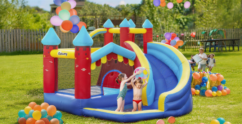 

Inflatable bounce house