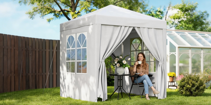 Pop-up canopy