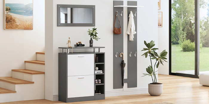 Garderobe, Schuhschrank und Spiegel in einem