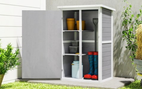 Kompakter Stauraum für essentielle Werkzeuge und Reinigungs-Zubehör.