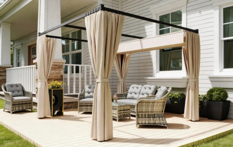 Pergola mit Vorhängen