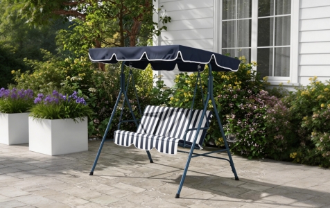 Schaukelstuhl mit Sonnendach