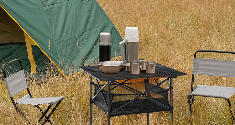 Tavoli e sedie da campeggio