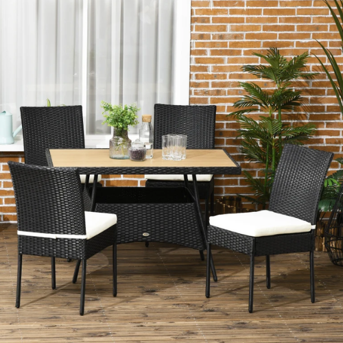 Tavoli e sedie esterni