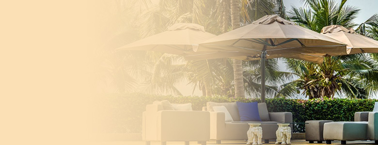 Come scegliere l'ombrellone da giardino giusto